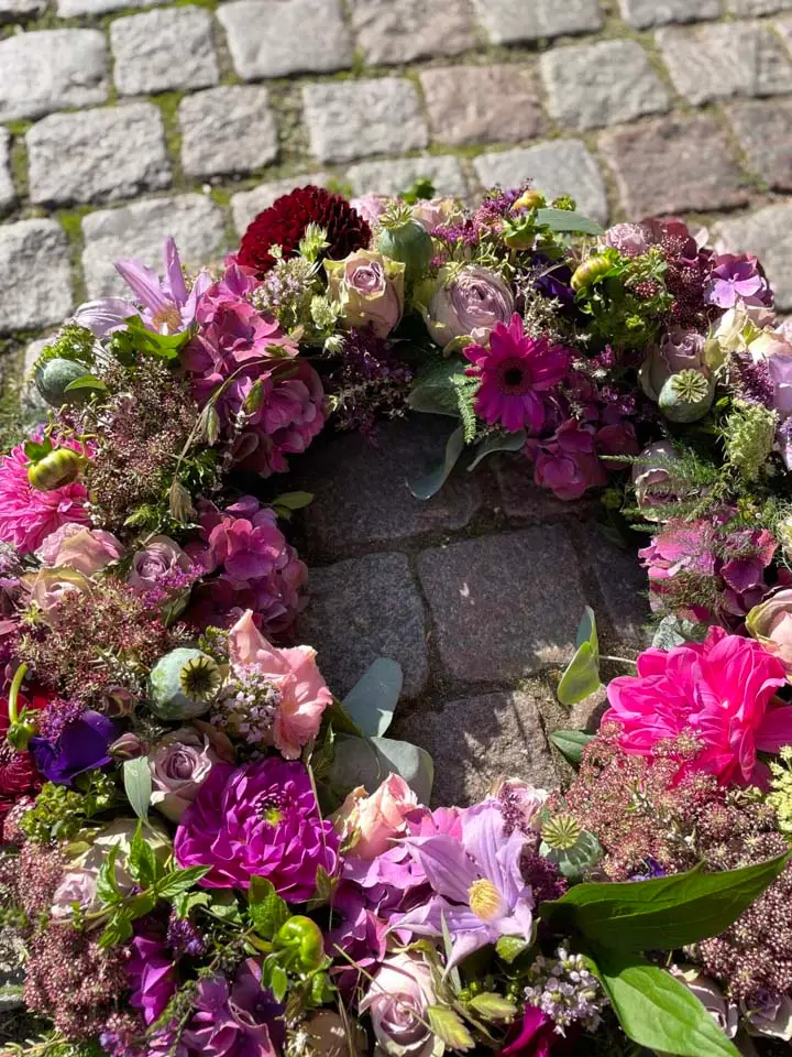 Krans i lilla og pink